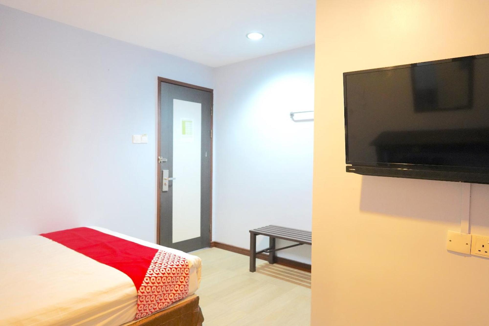 Super Oyo 89544 Utama Inn Bintulu Exterior photo